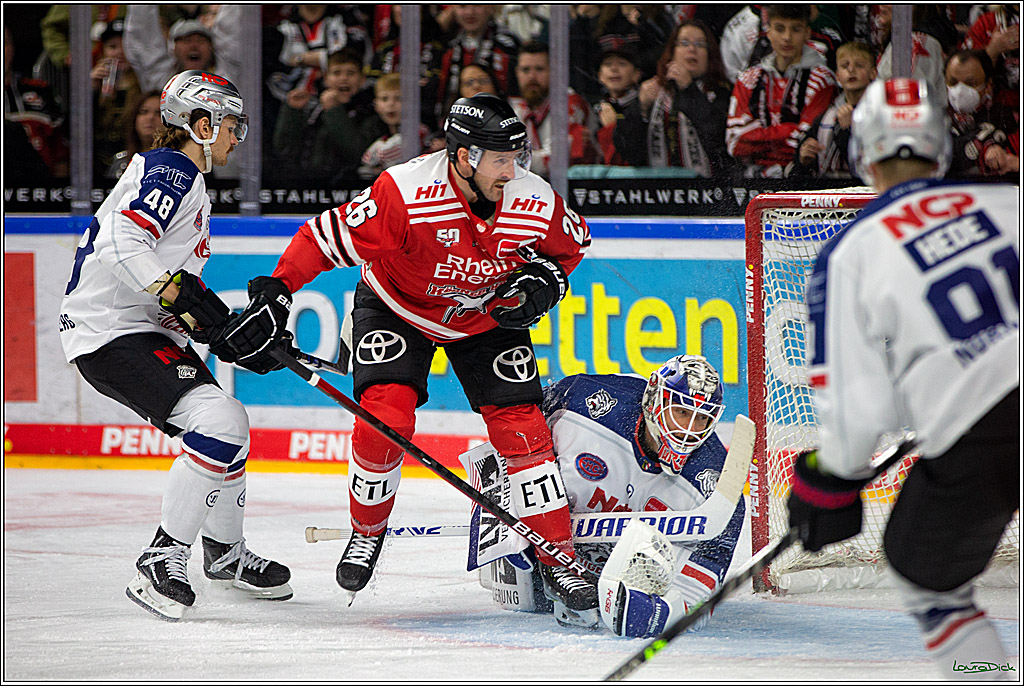 PENNY DEL; Koelner Haie- Nuernberger Ice Tigers; Koeln, 18.11.2022